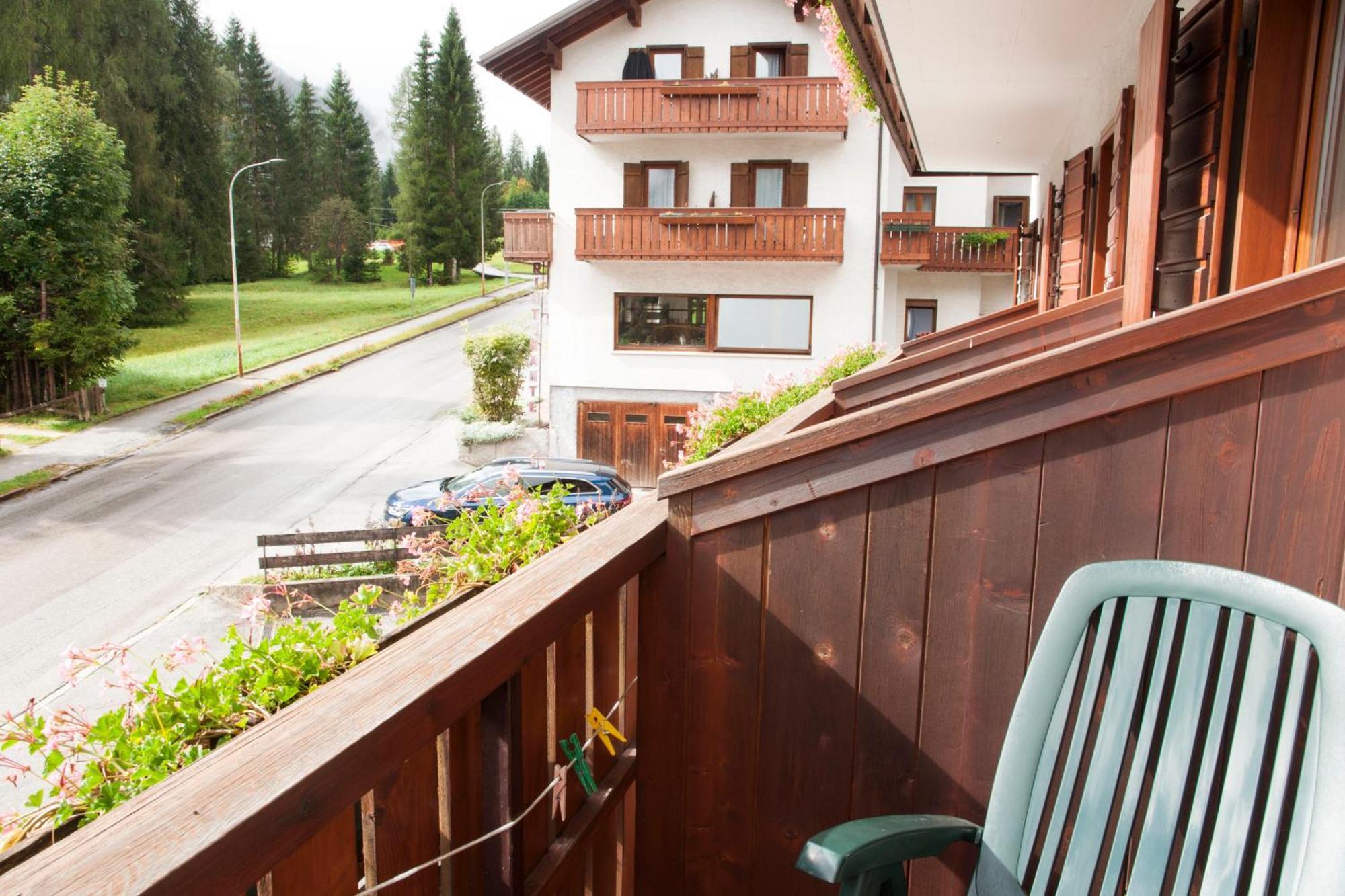Garni Mariolina Bed & Breakfast Falcade Dış mekan fotoğraf