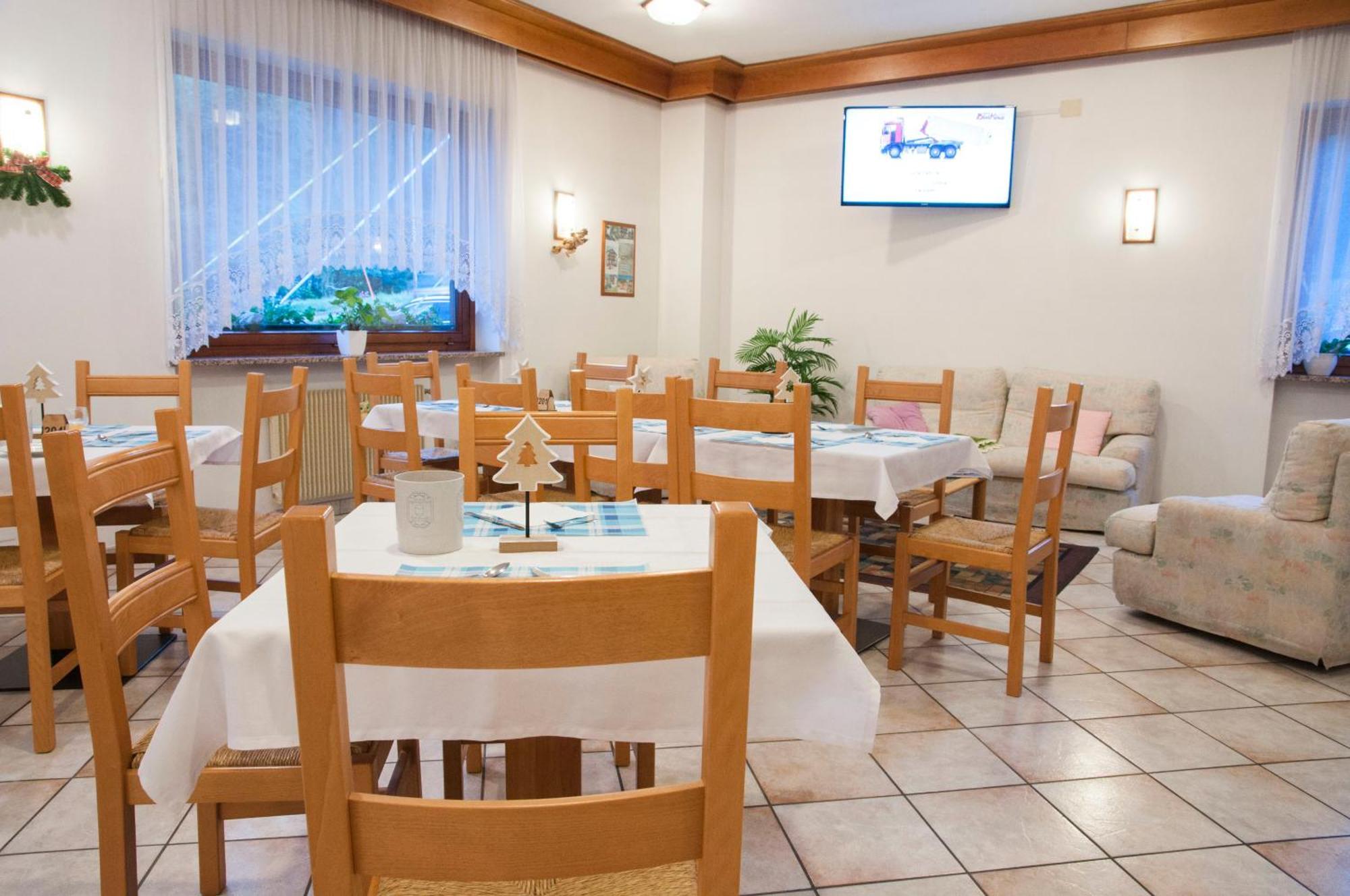 Garni Mariolina Bed & Breakfast Falcade Dış mekan fotoğraf
