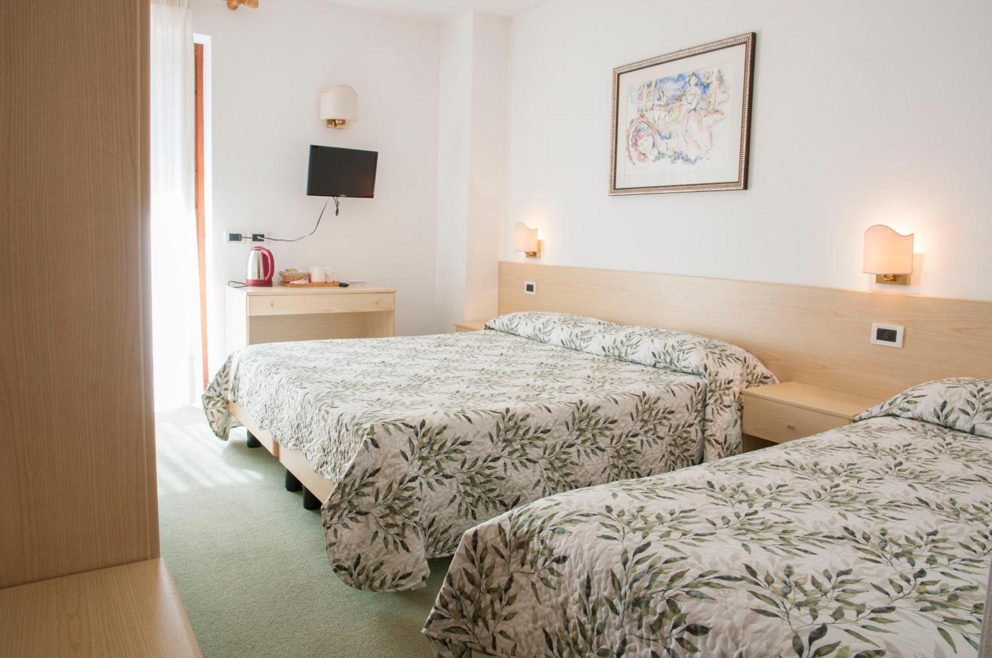 Garni Mariolina Bed & Breakfast Falcade Dış mekan fotoğraf