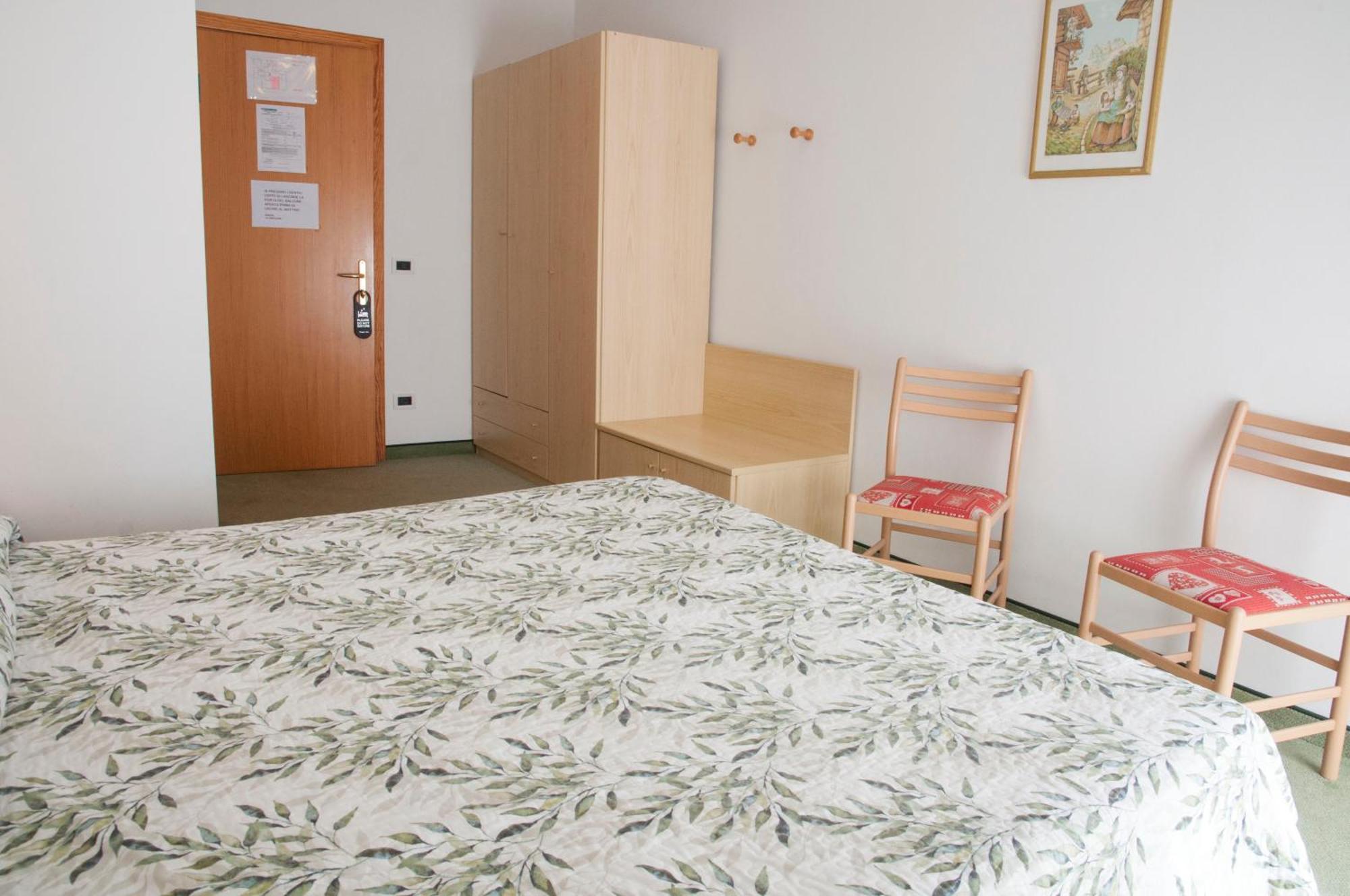 Garni Mariolina Bed & Breakfast Falcade Dış mekan fotoğraf