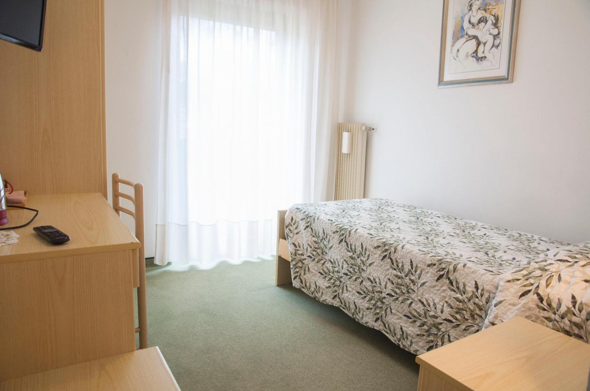 Garni Mariolina Bed & Breakfast Falcade Dış mekan fotoğraf