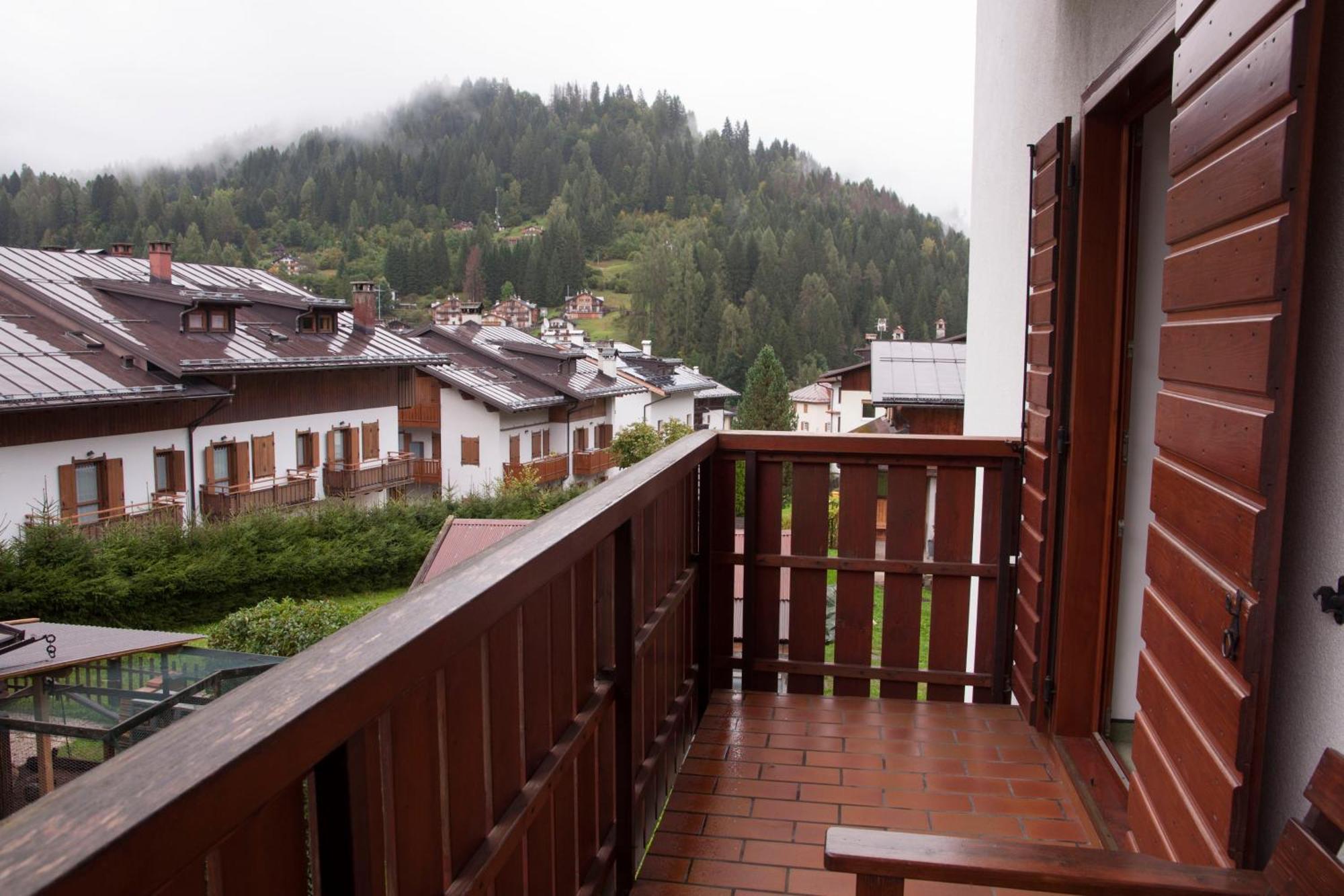 Garni Mariolina Bed & Breakfast Falcade Dış mekan fotoğraf