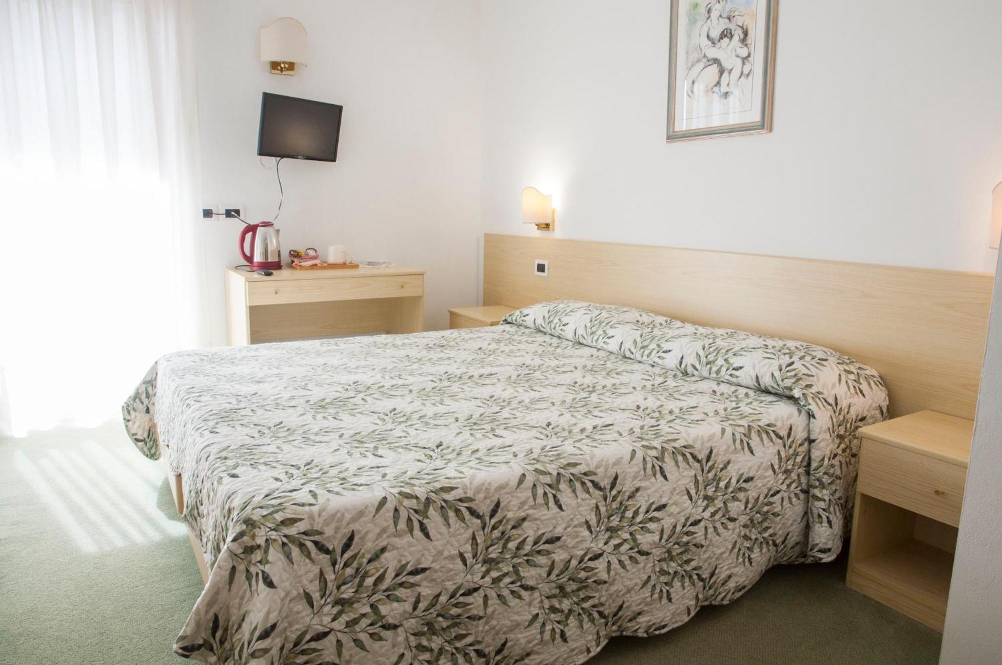 Garni Mariolina Bed & Breakfast Falcade Dış mekan fotoğraf